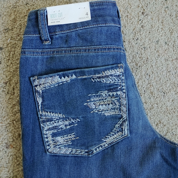 Maurices boot cut Jeans - Picture 8 of 8